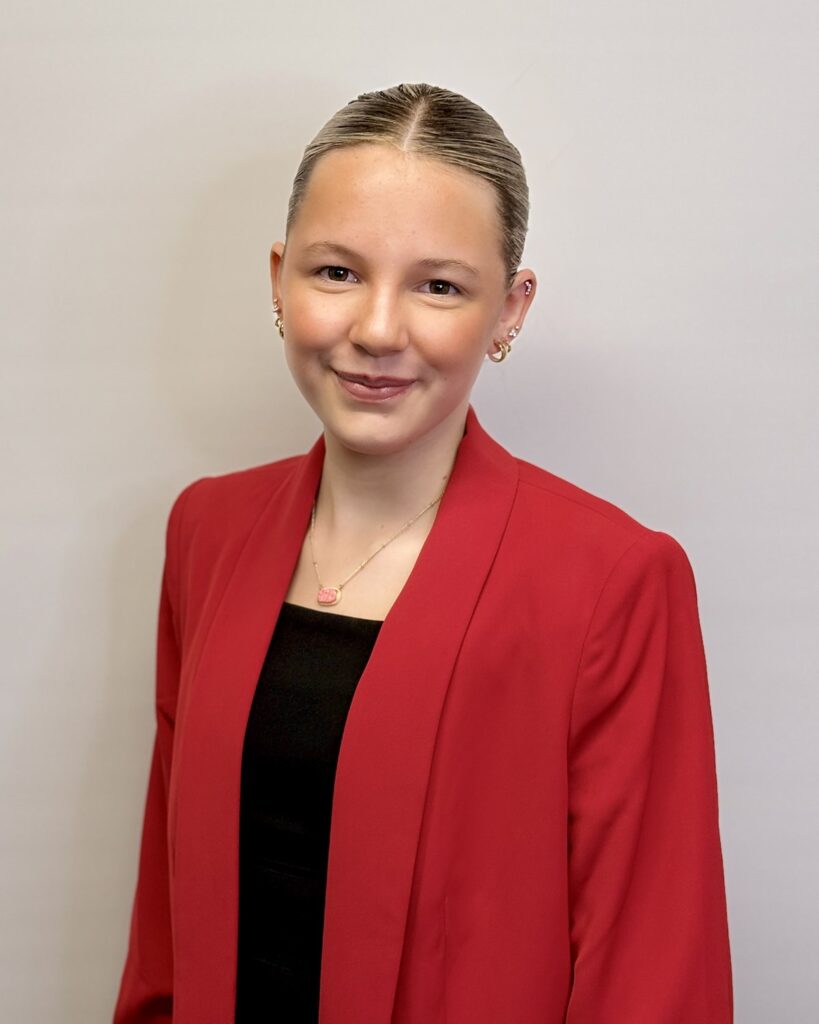 Emilia, Junior Salon Assistant